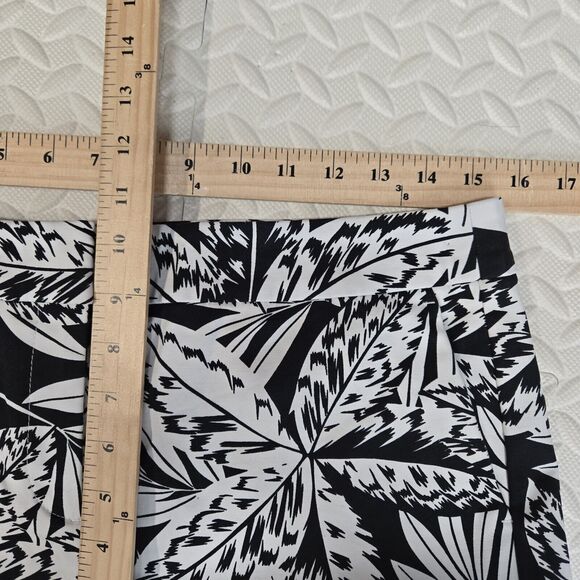 Boden Tropical Pants Womens 8 Black White Palm Tree Straight Leg Crop Resort - Picture 8 of 10